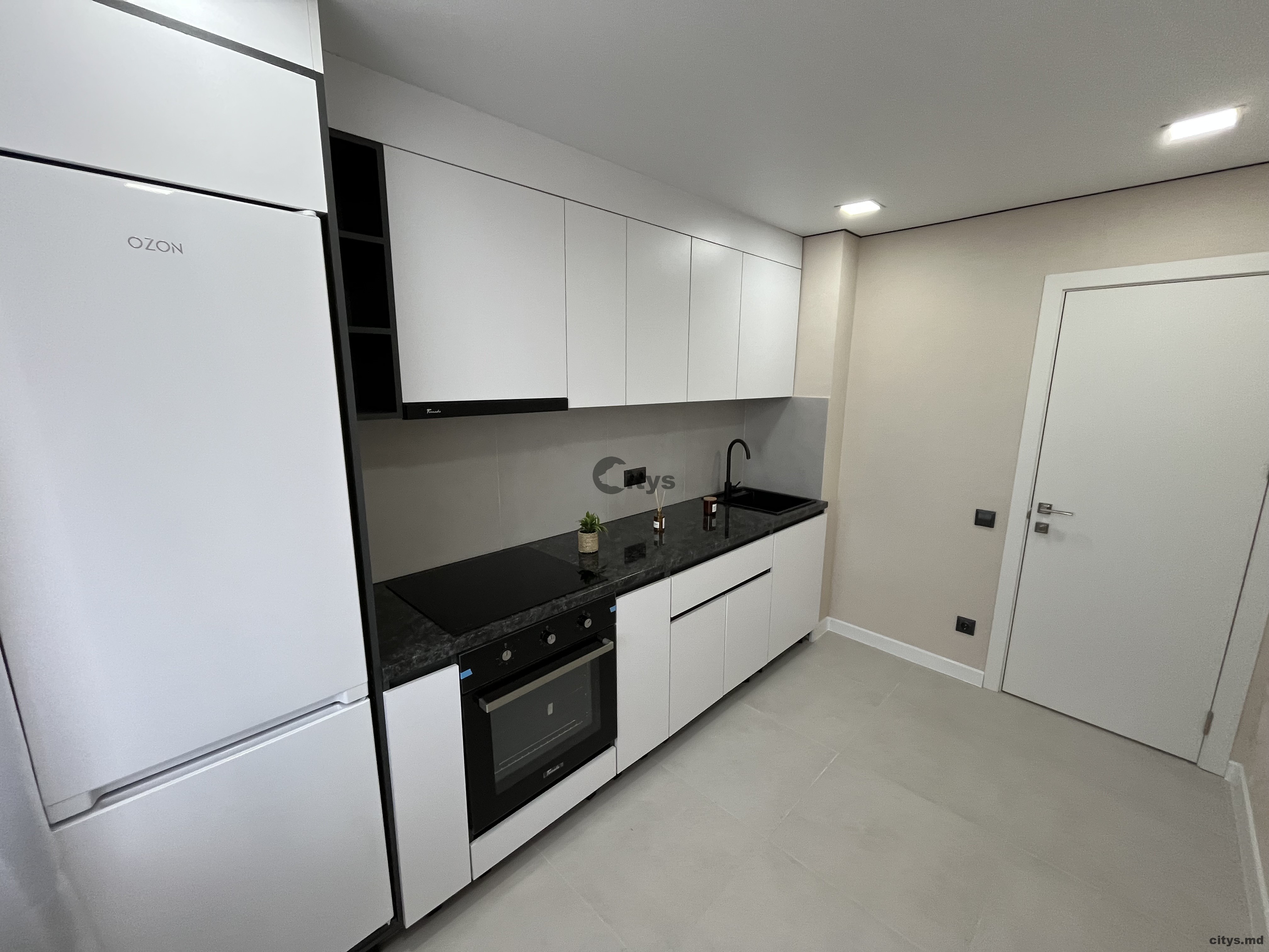 Apartament cu 3 camere, 75m², Botanica, Sarmizegetusa photo 3