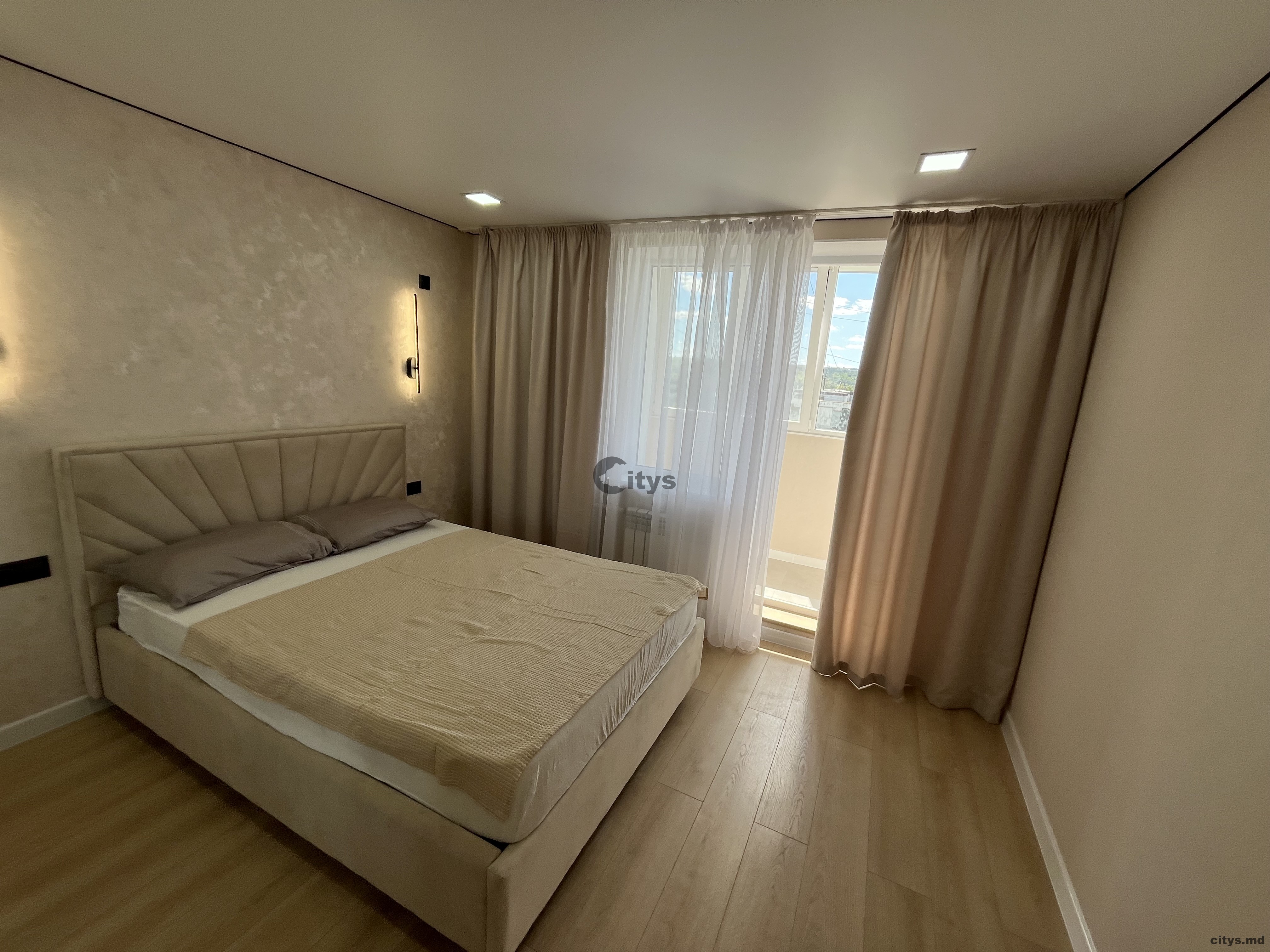 Apartament cu 3 camere, 75m², Botanica, Sarmizegetusa photo 2