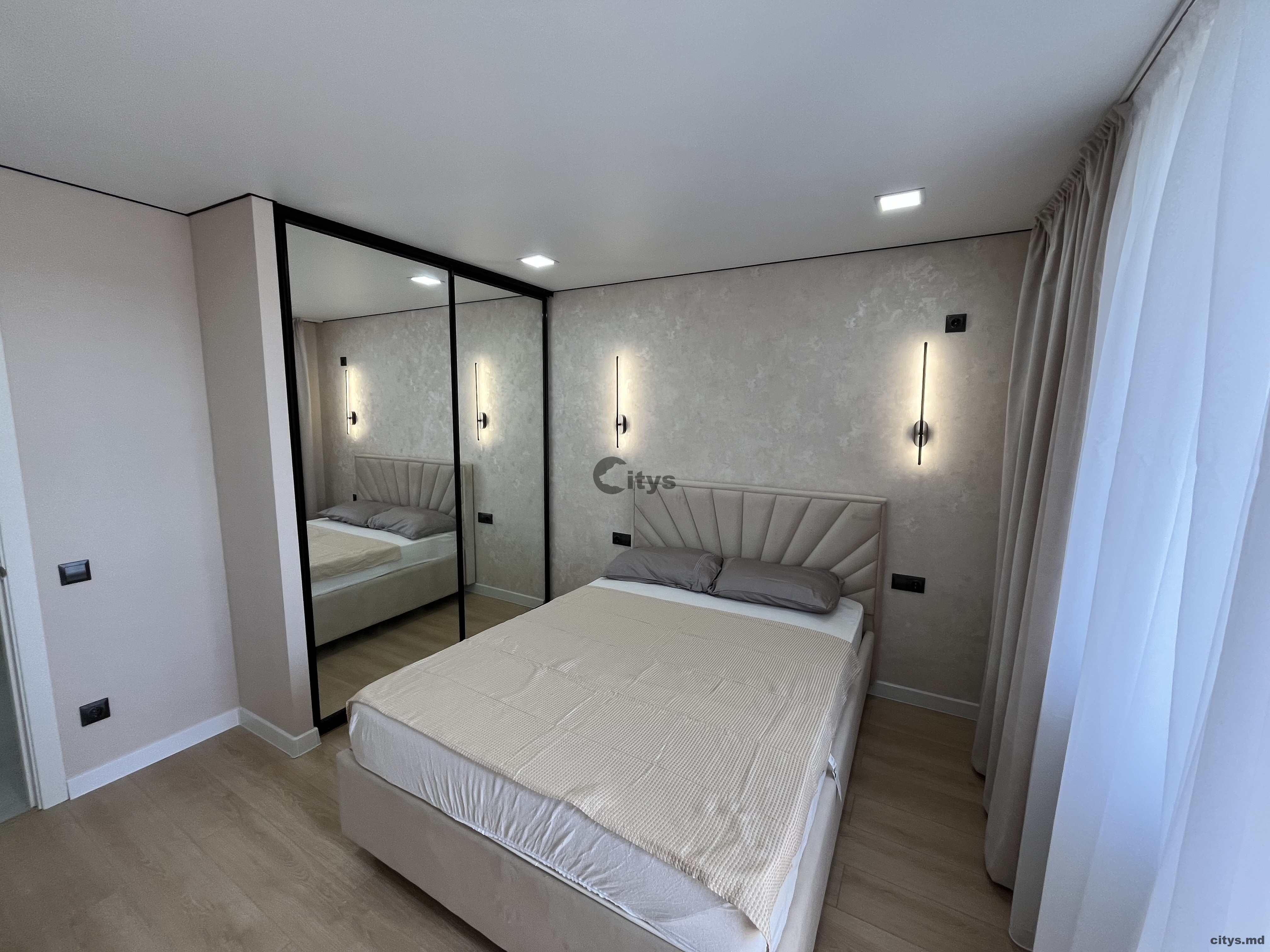 Apartament cu 3 camere, 75m², Botanica, Sarmizegetusa photo 1