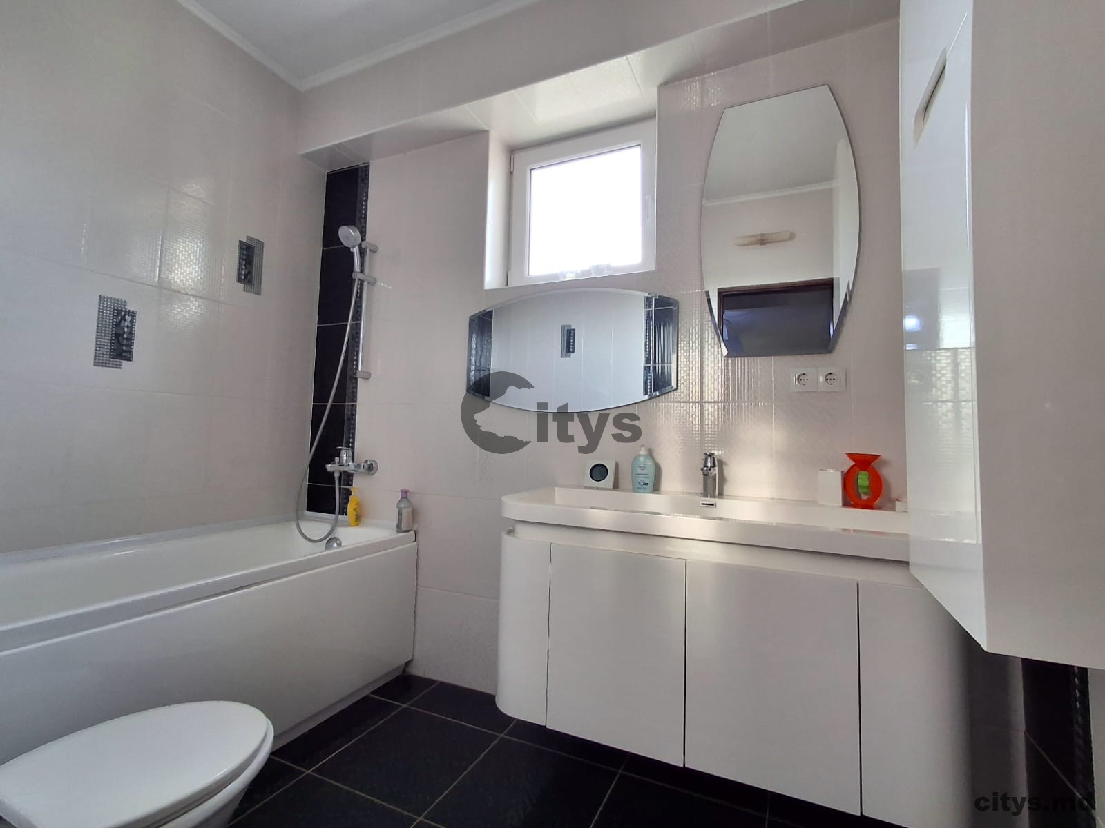 chirie-Apartament cu 2 camere, 75m², Calea Orheiului photo 10