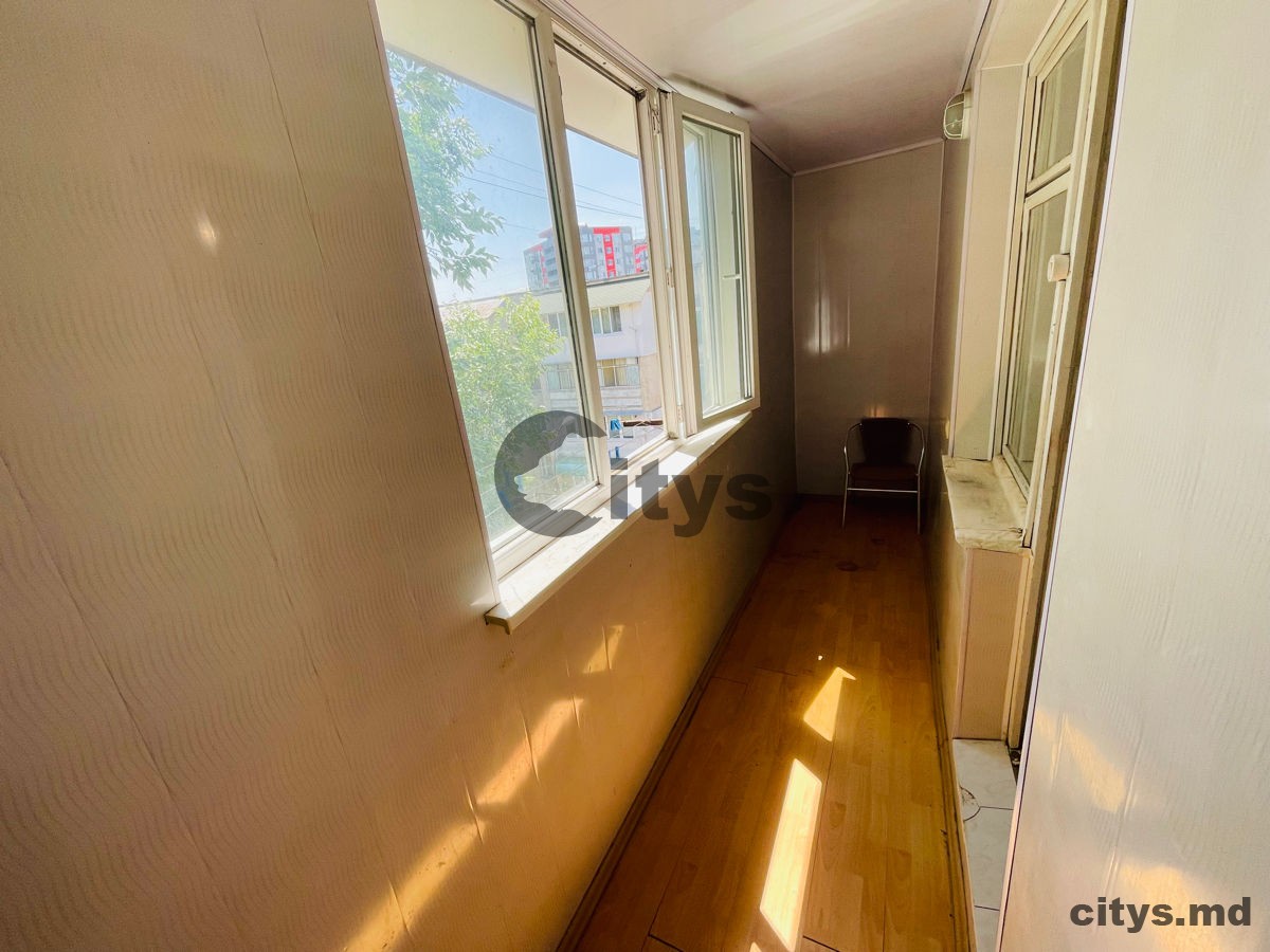 Apartament cu 2 camere, 44m², Pajurii photo 3