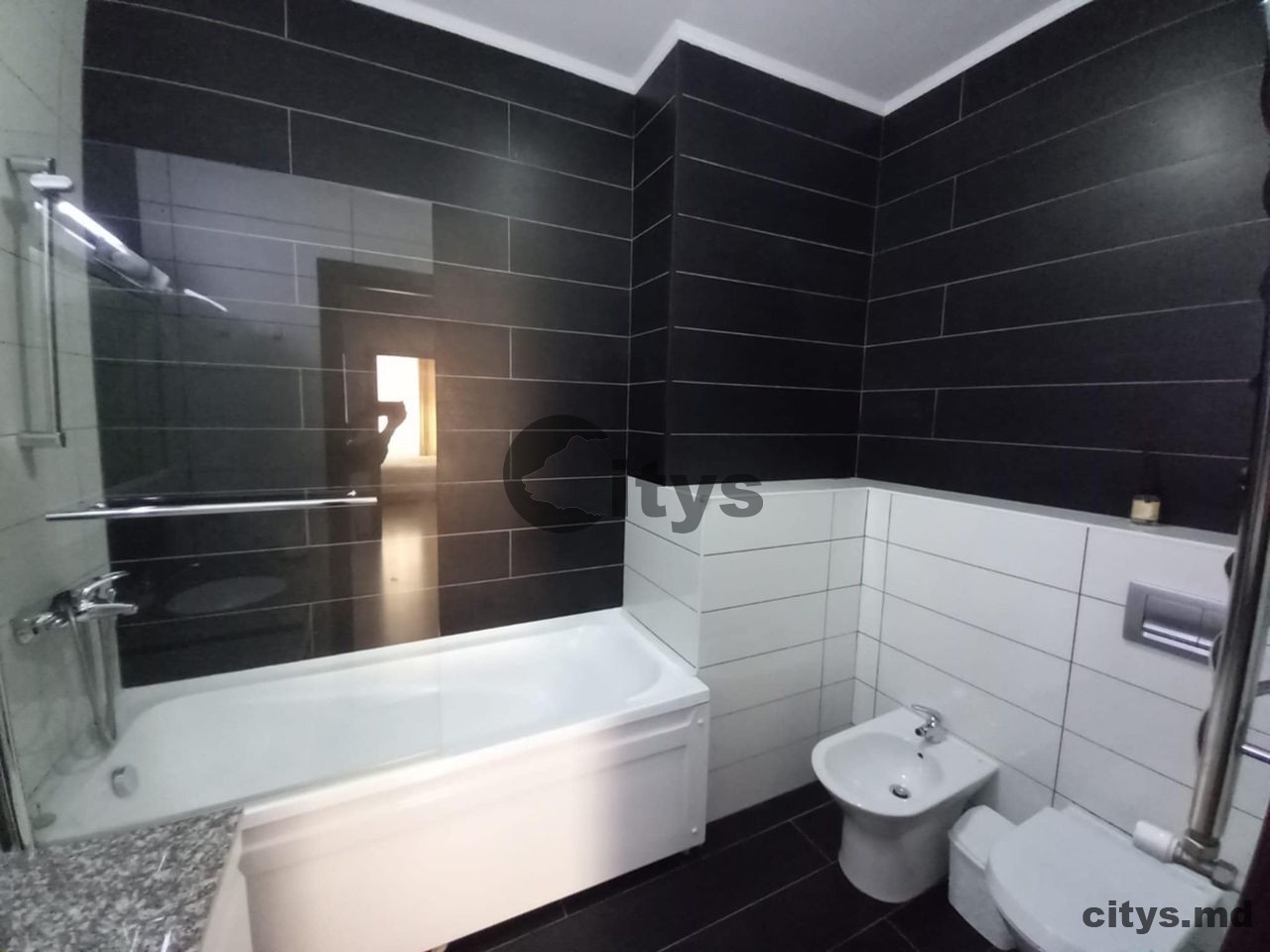 Apartament cu 2 camere, 85m², Chișinău, Botanica, bd. Decebal photo 10