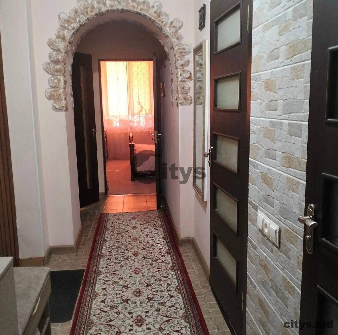 chirie-Apartament cu 2 camere, 60m², Tudor Vladimirescu photo 0