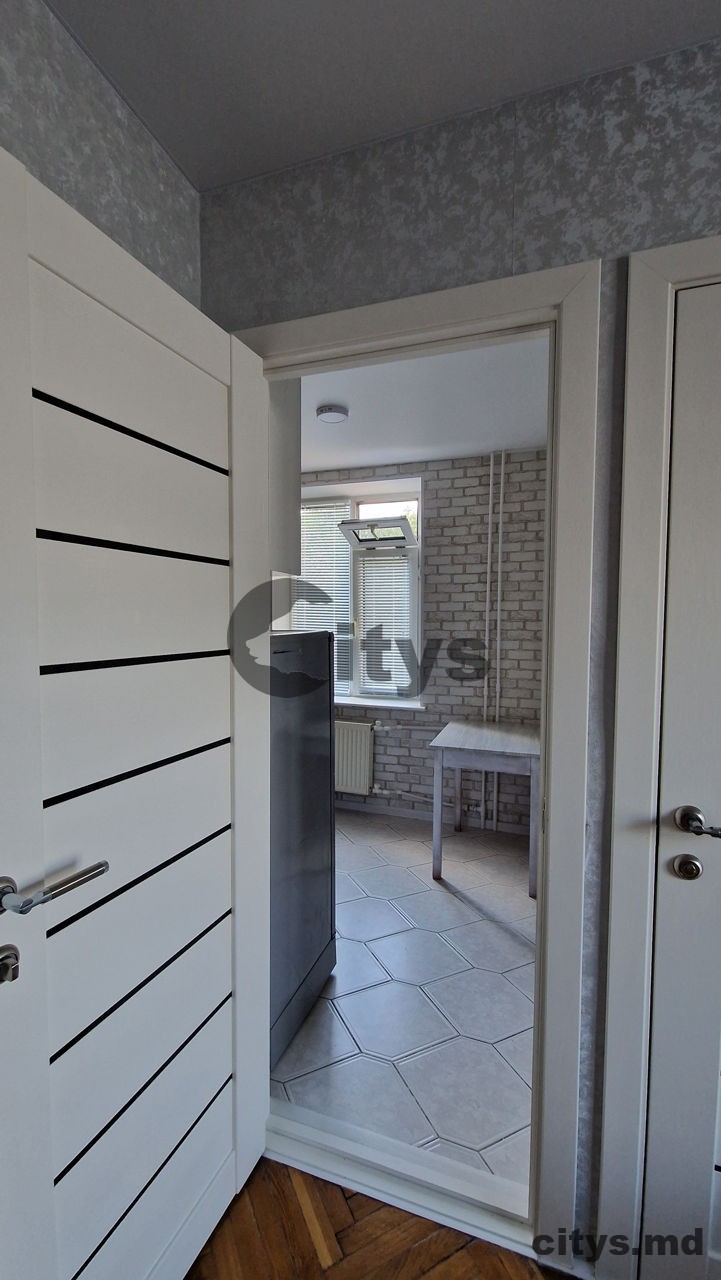 сдается-2-х комнатная квартира, 40м², центр, Grigorie Vieru photo 2