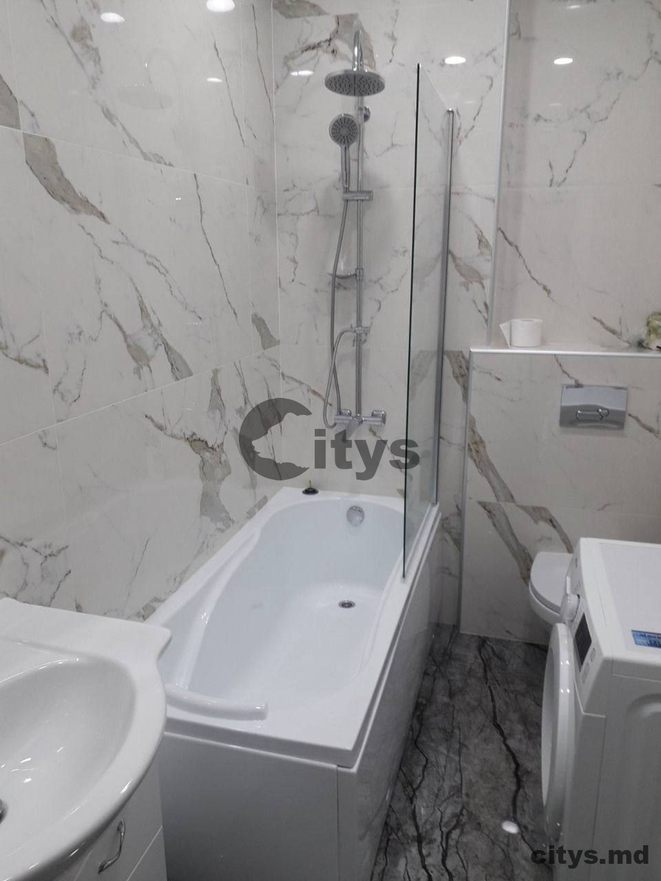 1 комнатная квартира,Centru  48м², str. Avram Iancu photo 4
