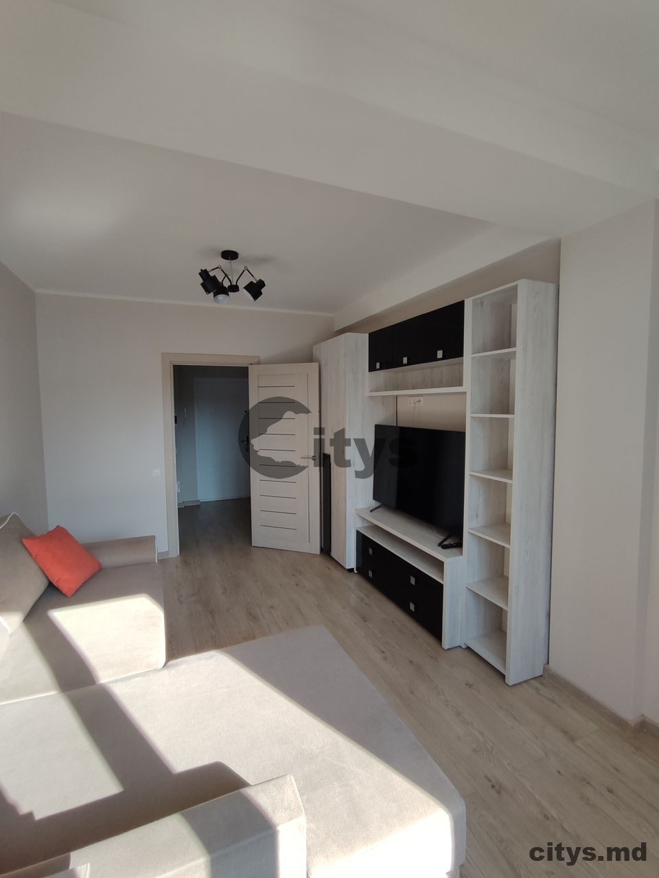 Chirie-Apartament cu 1 cameră, 39m², Botanica. bd. Cuza Vodă photo 3