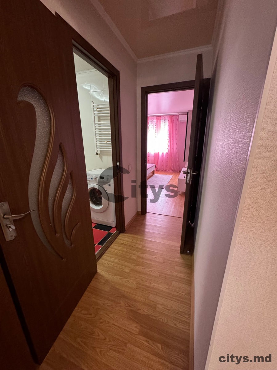 Apartament cu 2 camere, 70m², str. Ion Dumeniuc photo 1