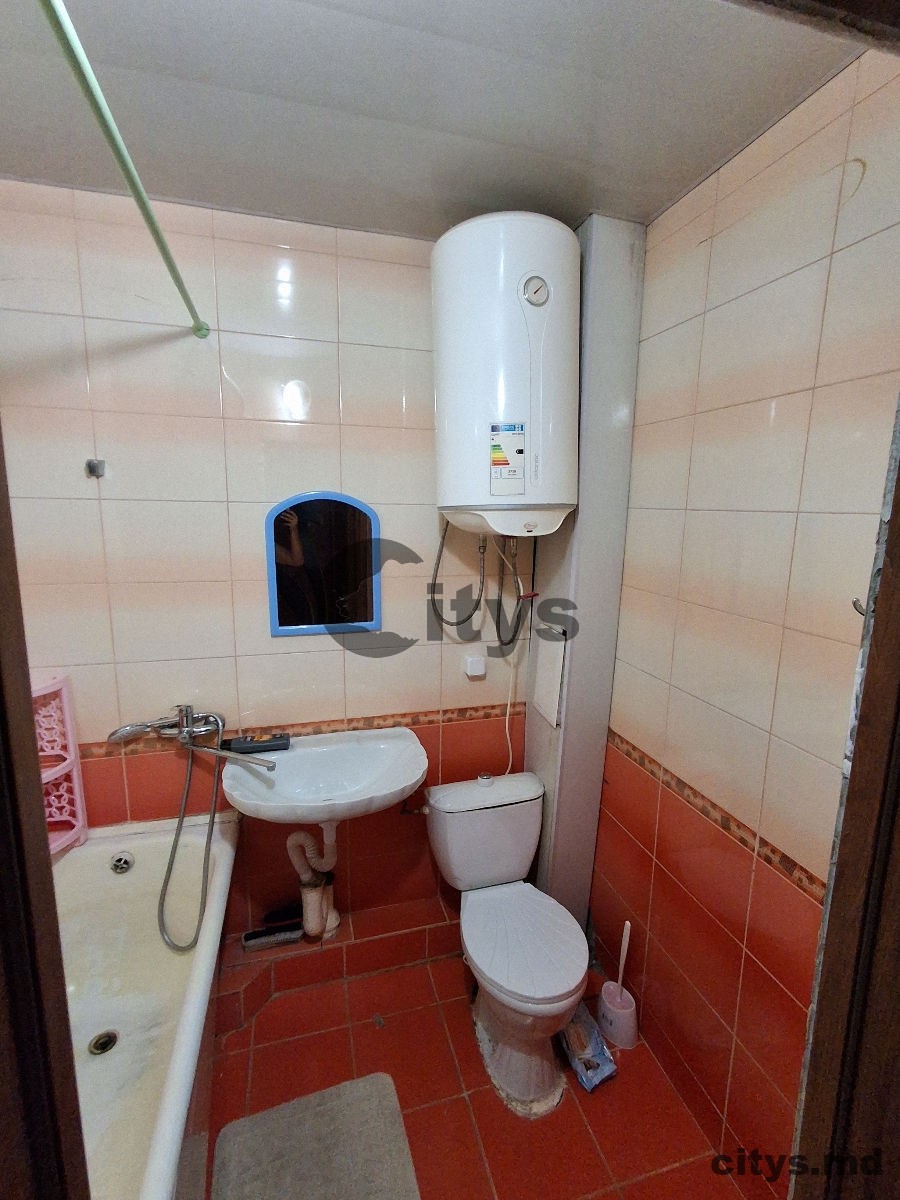 2-х комнатная квартира, Buiucani 38м², Piața Unirii Principatelor photo 3