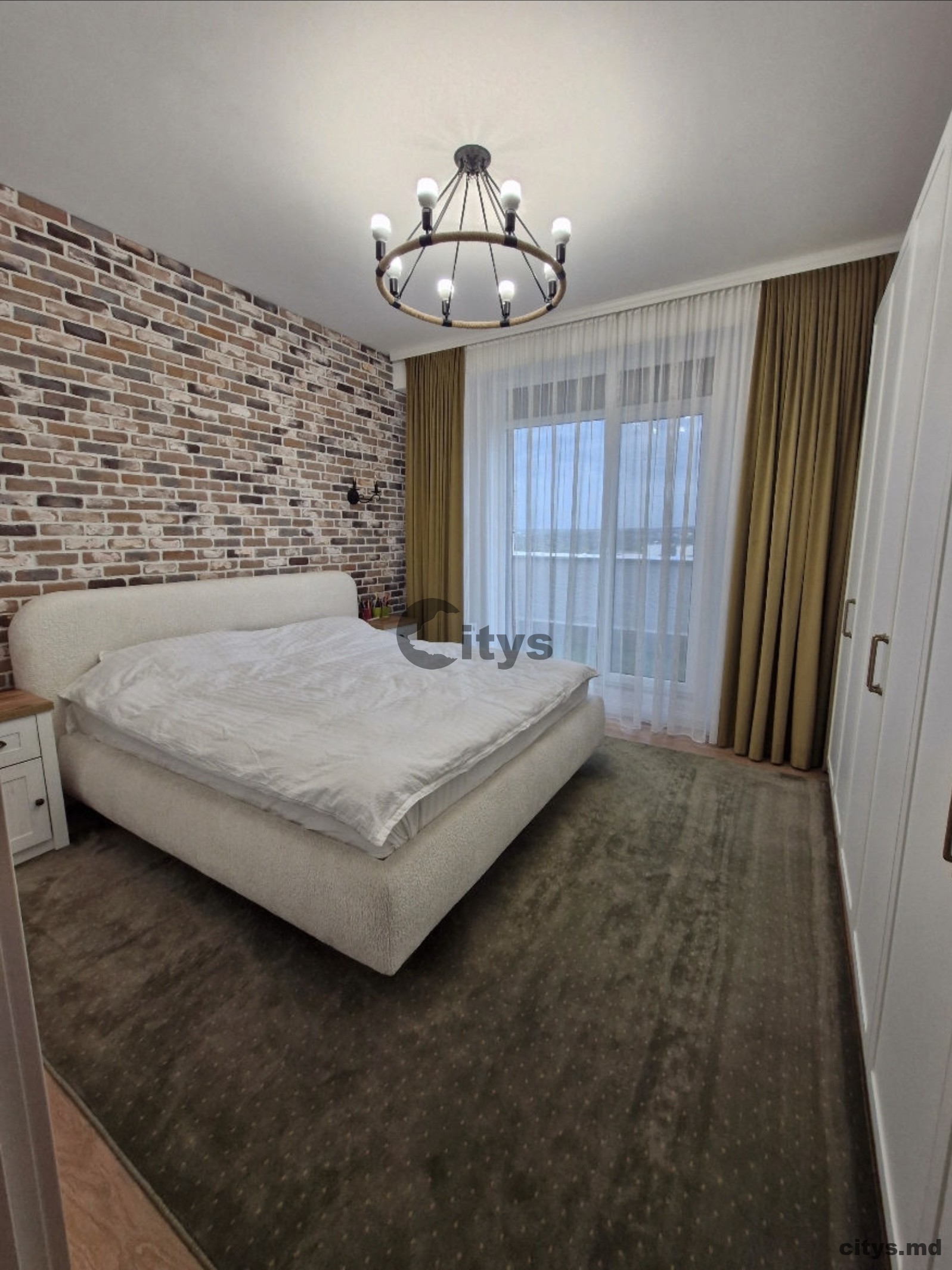Se vinde-Apartament cu 3 camere, 92m², Buiucani,Calea Ieșilor photo 2