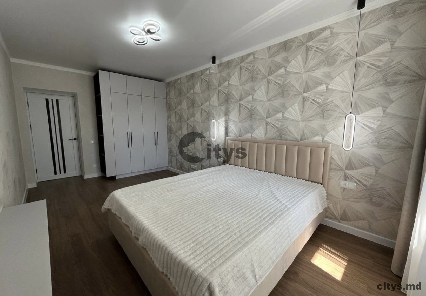 Se vinde-Apartament cu 2 camere, 56m², Rîșcani,Miron Costin photo 0