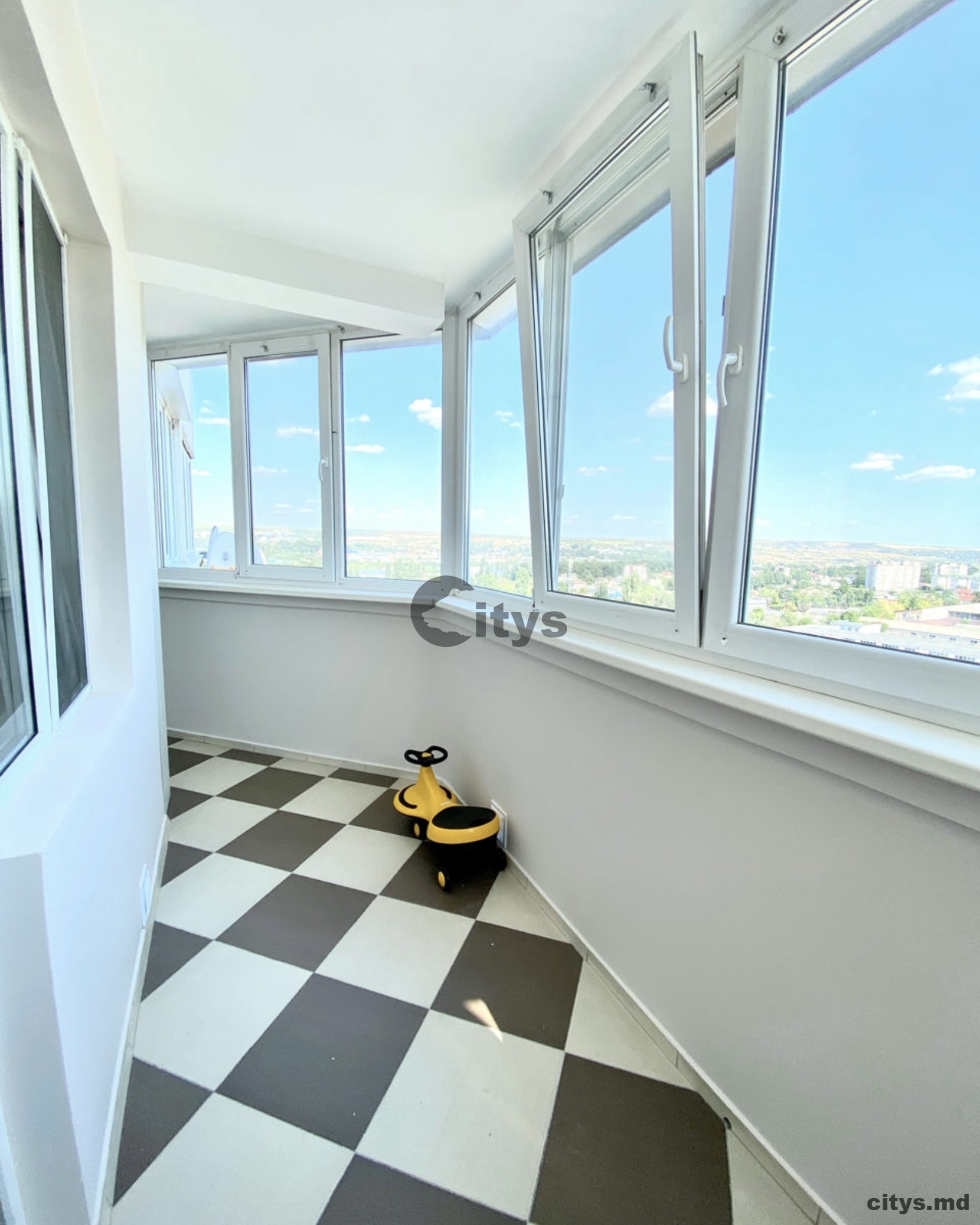 Se vinde-Apartament cu 2 camere, 70m²,Botanica, Burebista photo 4