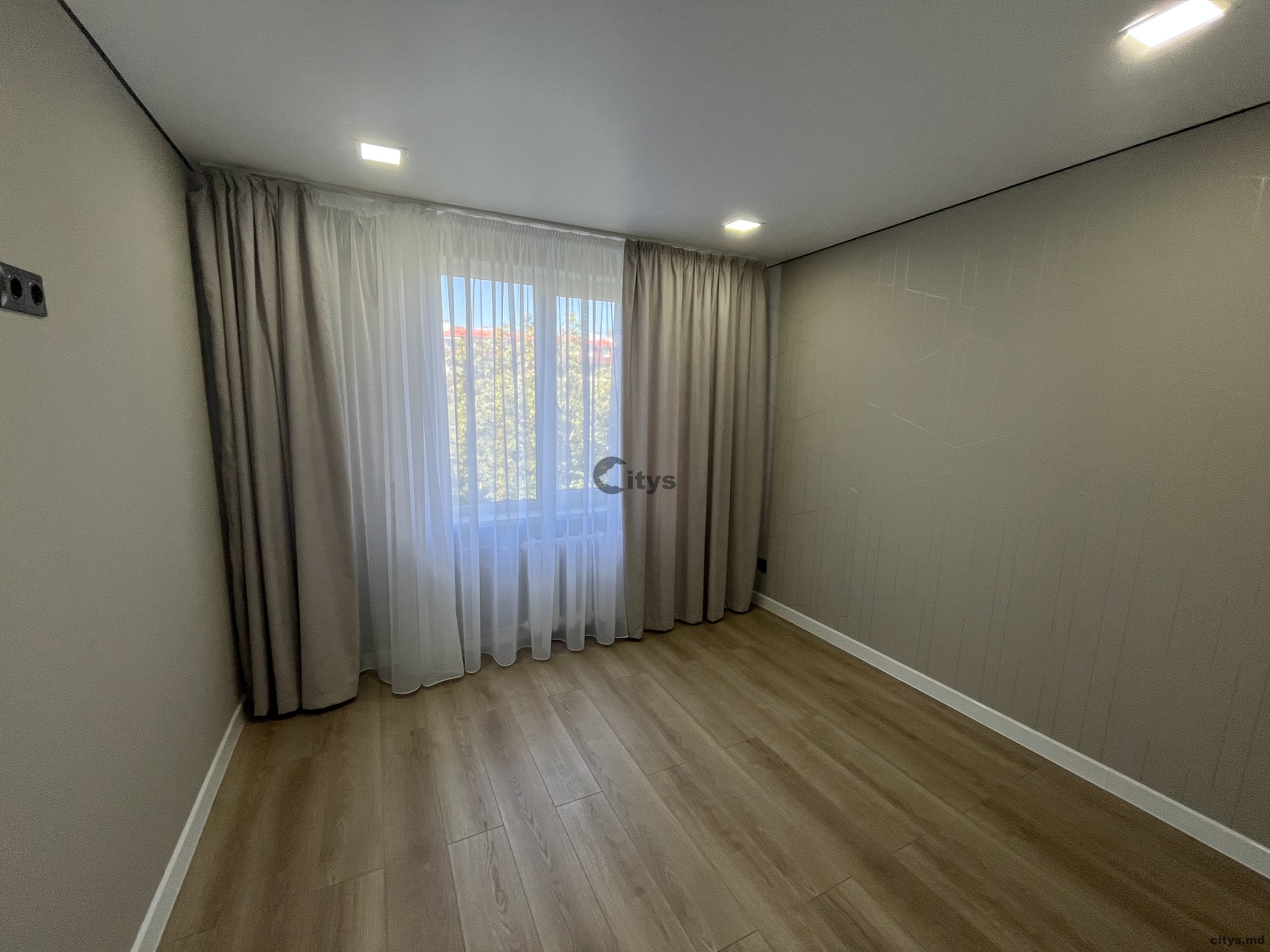Apartament cu 3 camere, 68m², Ciocana, Ginta Latina photo 6