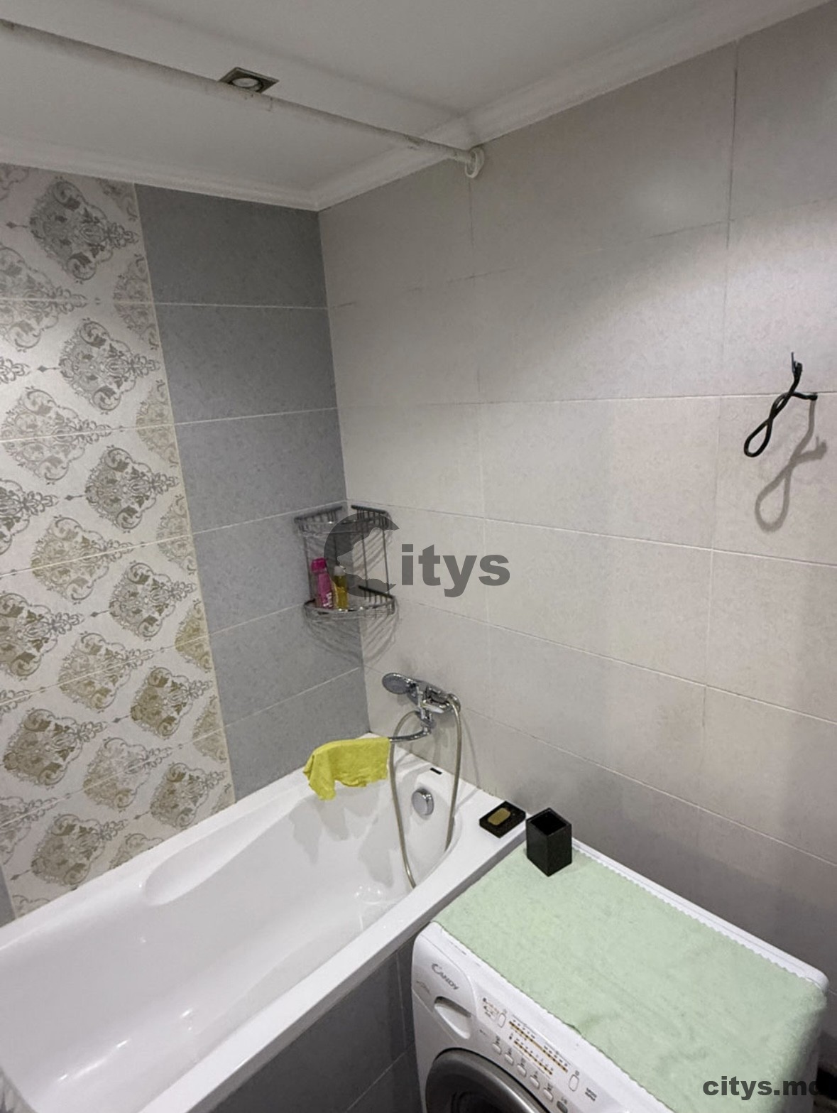 Chirie-Apartament cu 3 camere, 75m²,centru, Albisoara photo 6