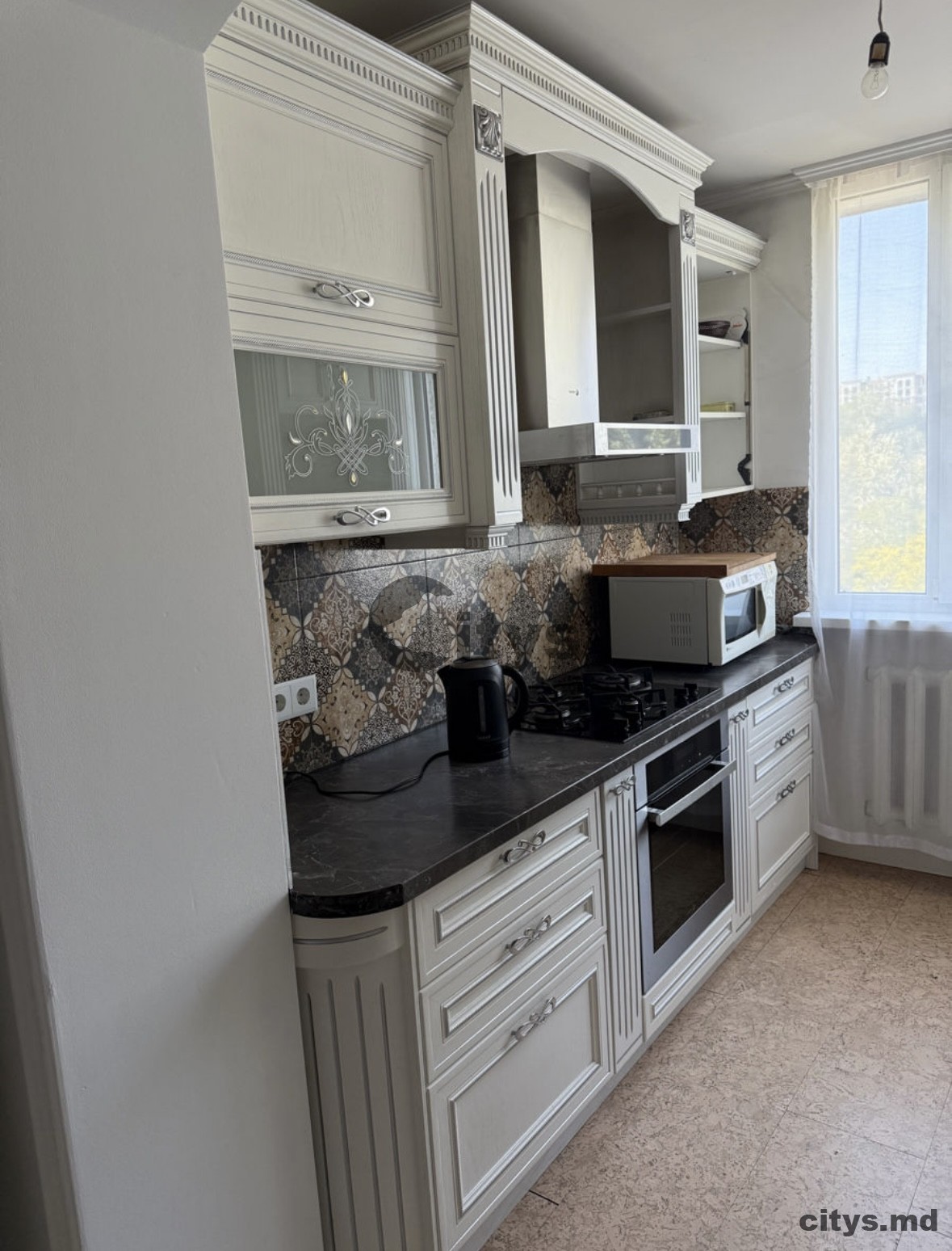 Chirie-Apartament cu 3 camere, 75m²,centru, Albisoara photo 0