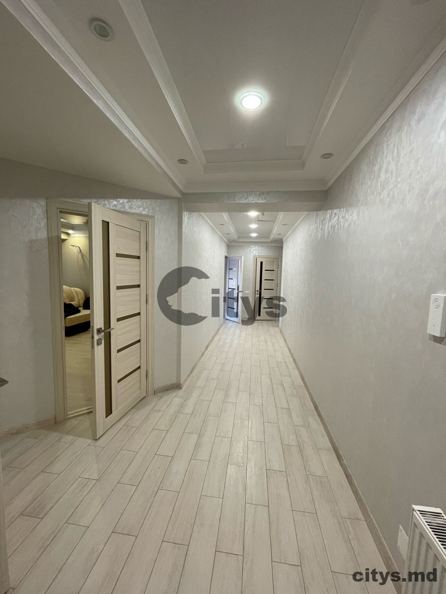 Apartament cu 2 camere, Centru 80m², str. Melestiu photo 4