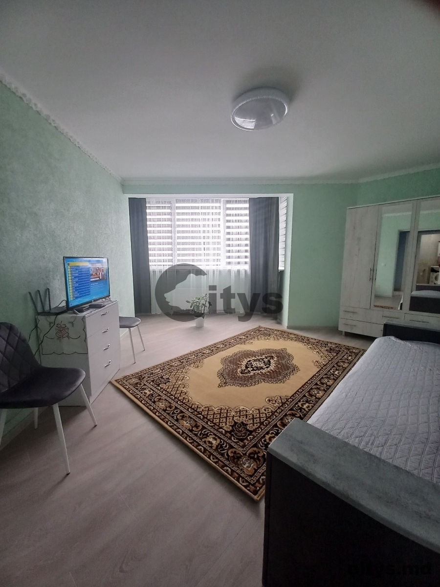 Chirie-Apartament cu 1 cameră, 52m²,Centru. str. Tecuci photo 0