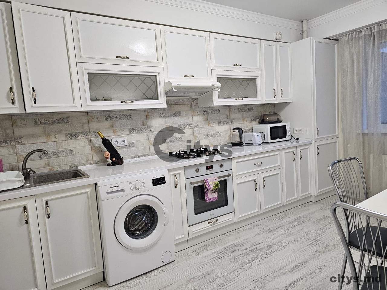 Chirie-3-х комнатная квартира, 81м², Centru.str. Gheorghe Cașu photo 5