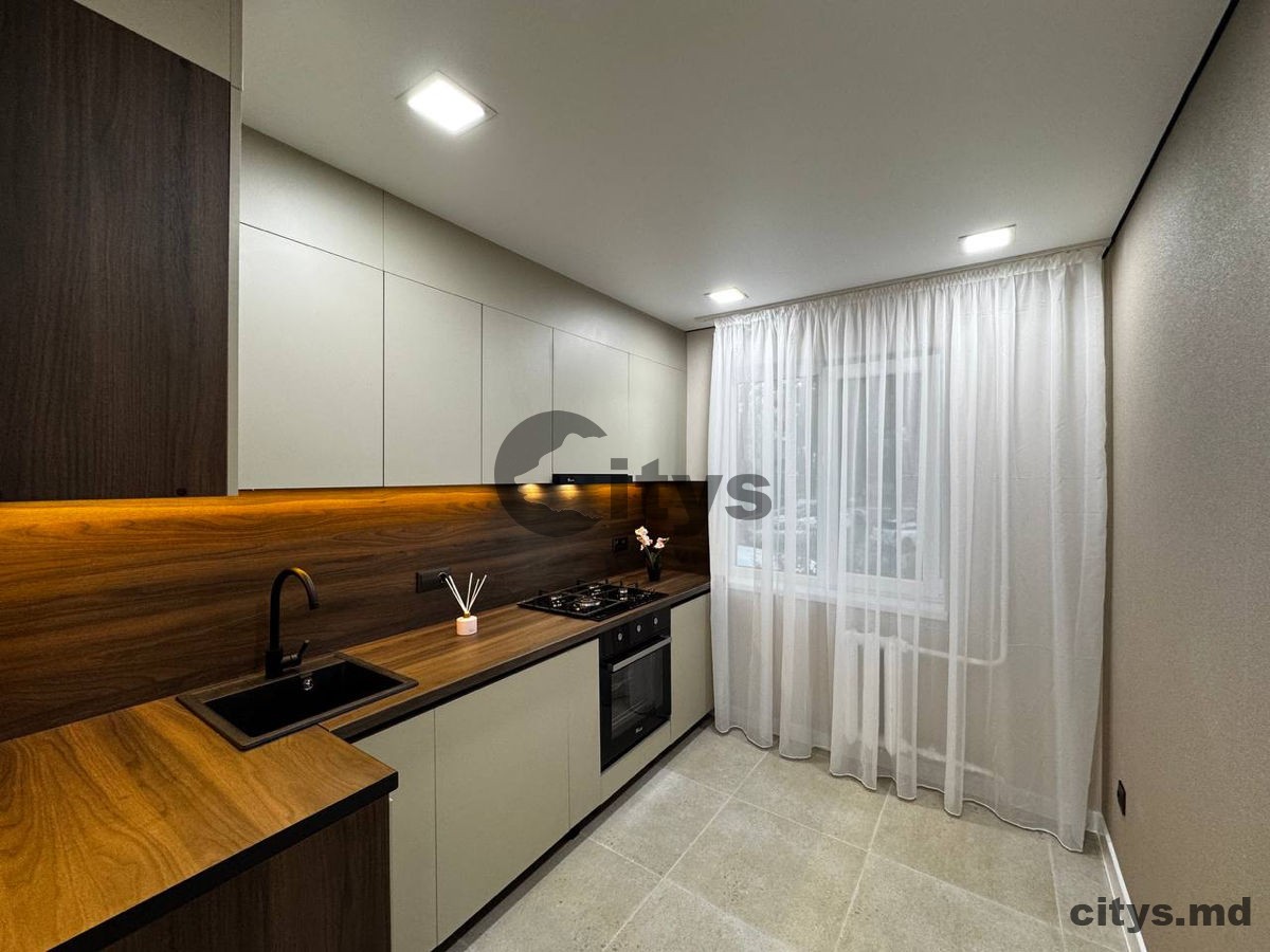 Apartament cu 2 camere, 50m², Ботаника, bd. Dacia photo 1