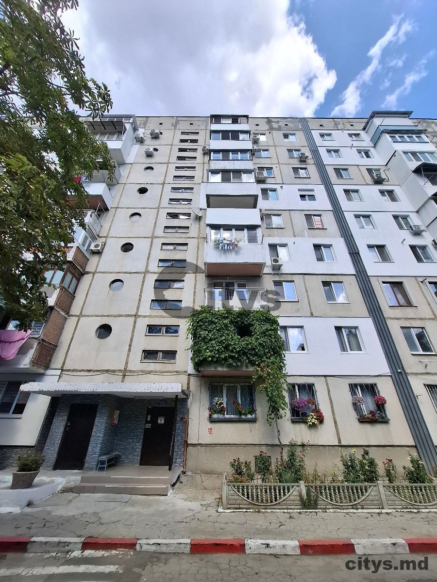 Apartament cu 2 camere, 55m², Скулянка, Calea Ieșilor 7153 photo 0