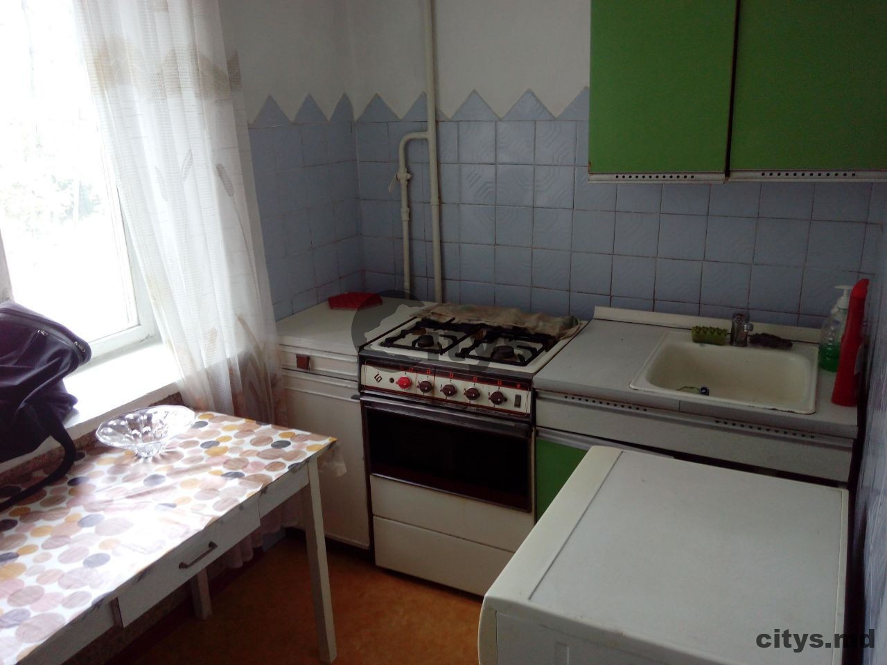 Apartament cu 2 camere, 50m², Botanica , Trandafirilor photo 2