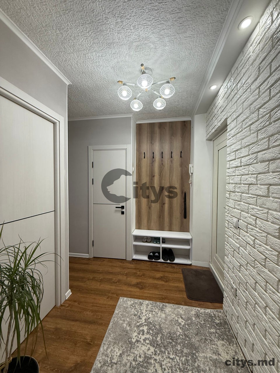 Apartament cu 2 camere, 47m², Botanica, Hristo Botev photo 1