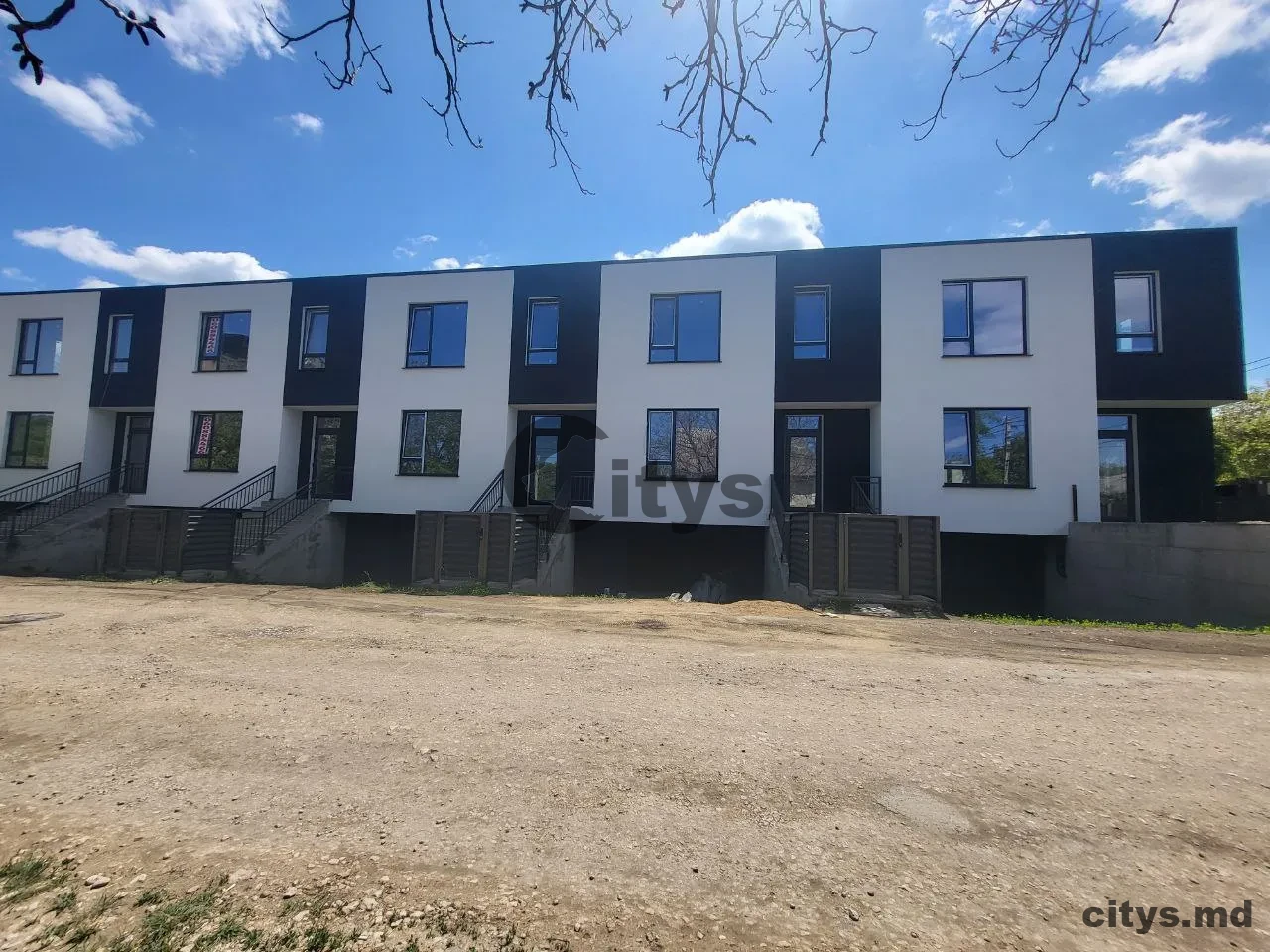 Duplex - Townhouse cu 3 nivele, 186m², Potîrnicii photo 0