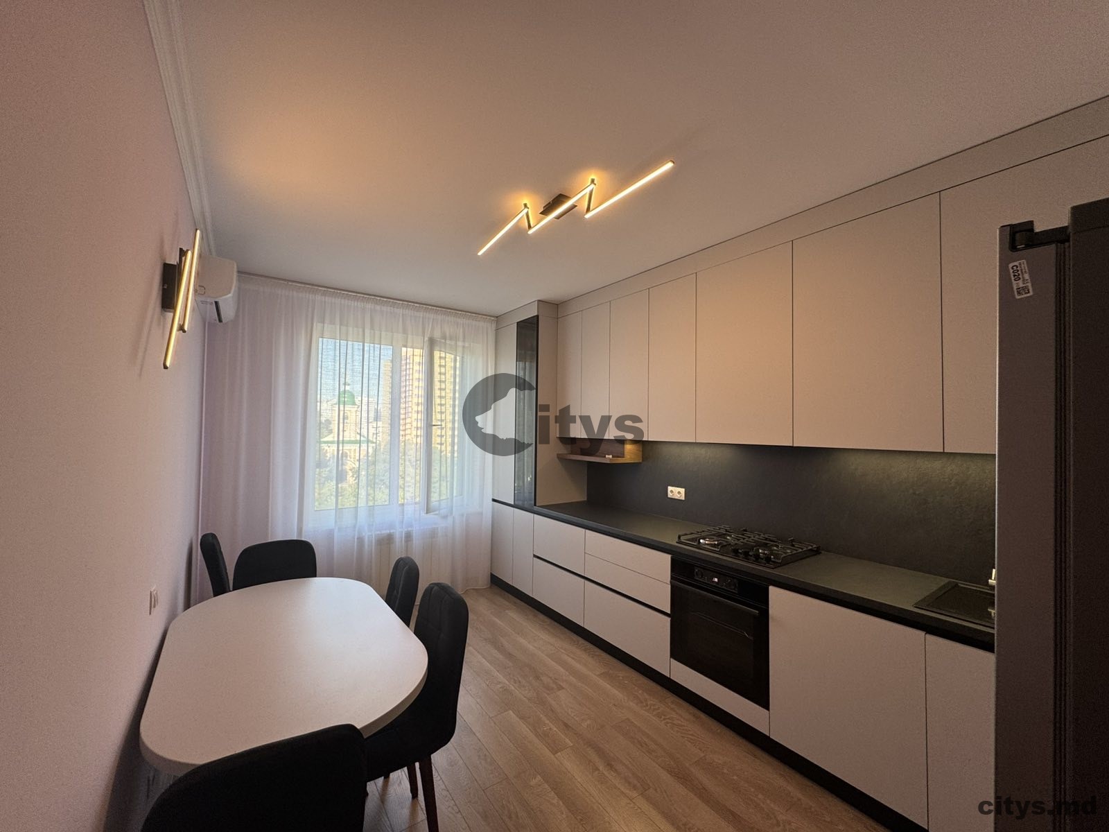 Сдается-2-х комнатная квартира, 75м²,Центр, Moara Roșie photo 7
