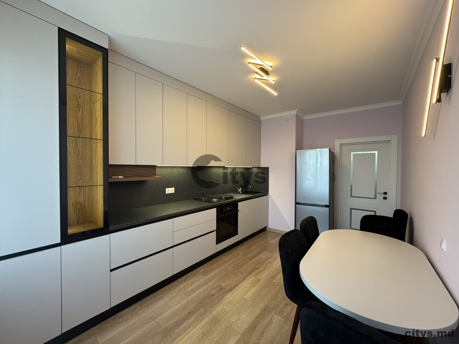 Сдается-2-х комнатная квартира, 75м²,Центр, Moara Roșie photo 6