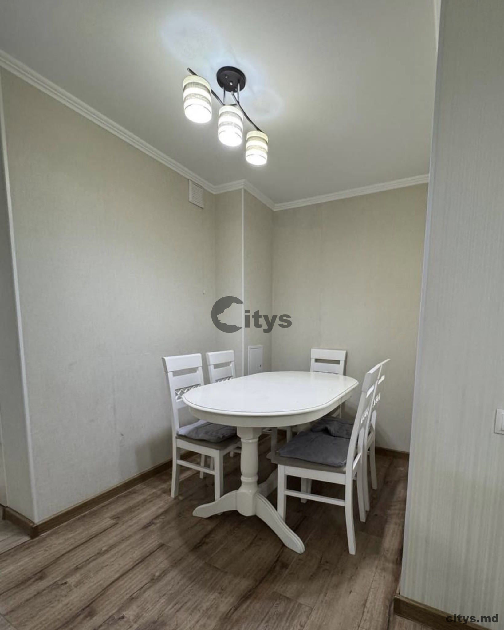 Chirie-Apartament cu 2 camere, 67m²,Buiucani, Nicolae Costin photo 0