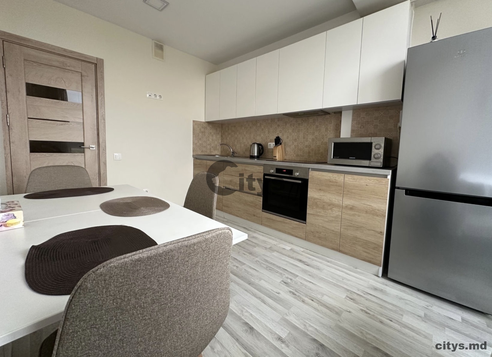Chirie-Apartament cu 2 camere, 50m², Centru,Melestiu photo 7 - citys.md Chirie-Apartament cu 2 camere, 50m², Centru,Melestiu photo 6