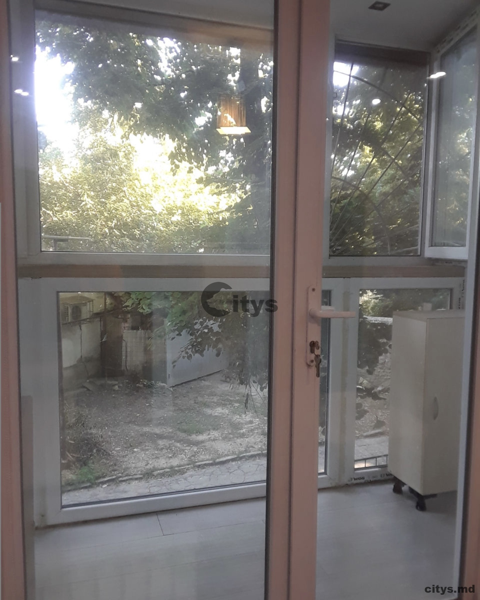 Chirie-Apartament cu 1 cameră, 35m², Centru,Constantin Negruzzi photo 8 - citys.md Chirie-Apartament cu 1 cameră, 35m², Centru,Constantin Negruzzi photo 7