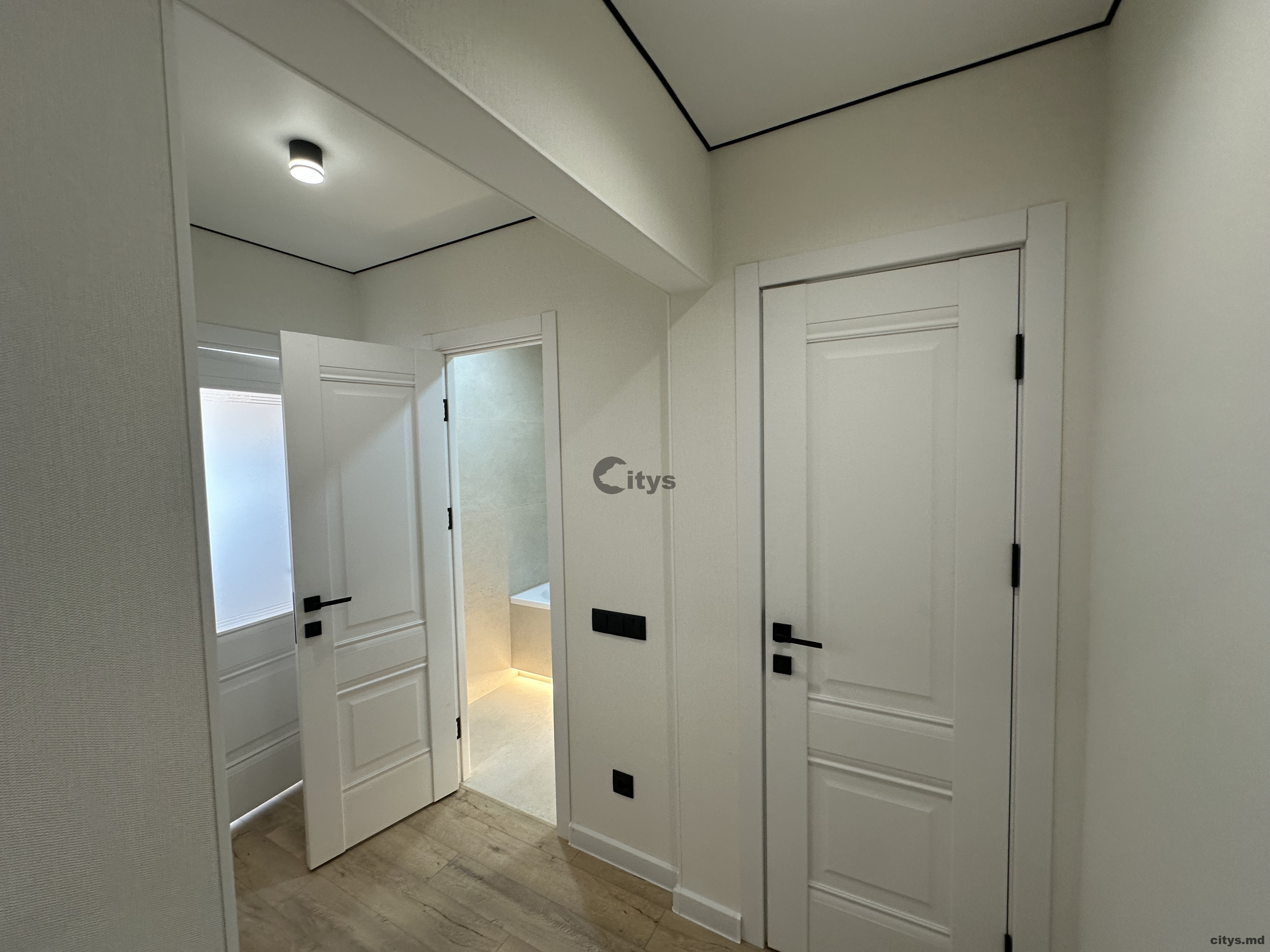 Apartament cu 3 camere, 75m², Cuza vodă photo 6
