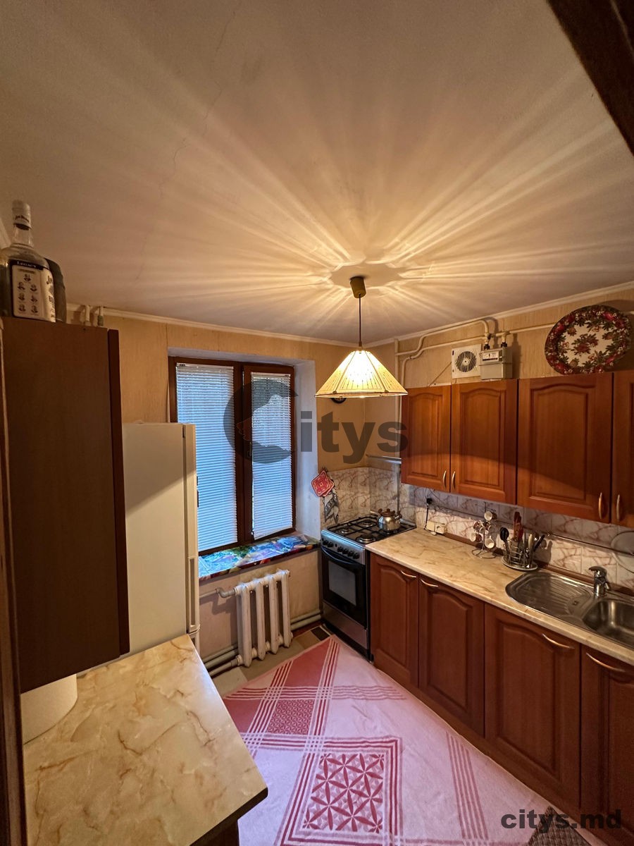 Apartament cu 3 camere, 55m², str. Ioan Voda Viteazul photo 0