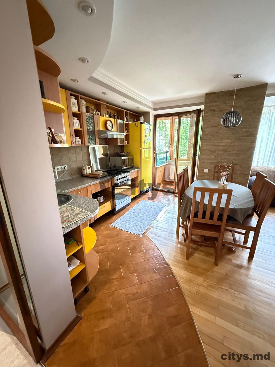 3-х комнатная квартира, 70м², Кишинёв, Центр, str. Grădinilor photo 2