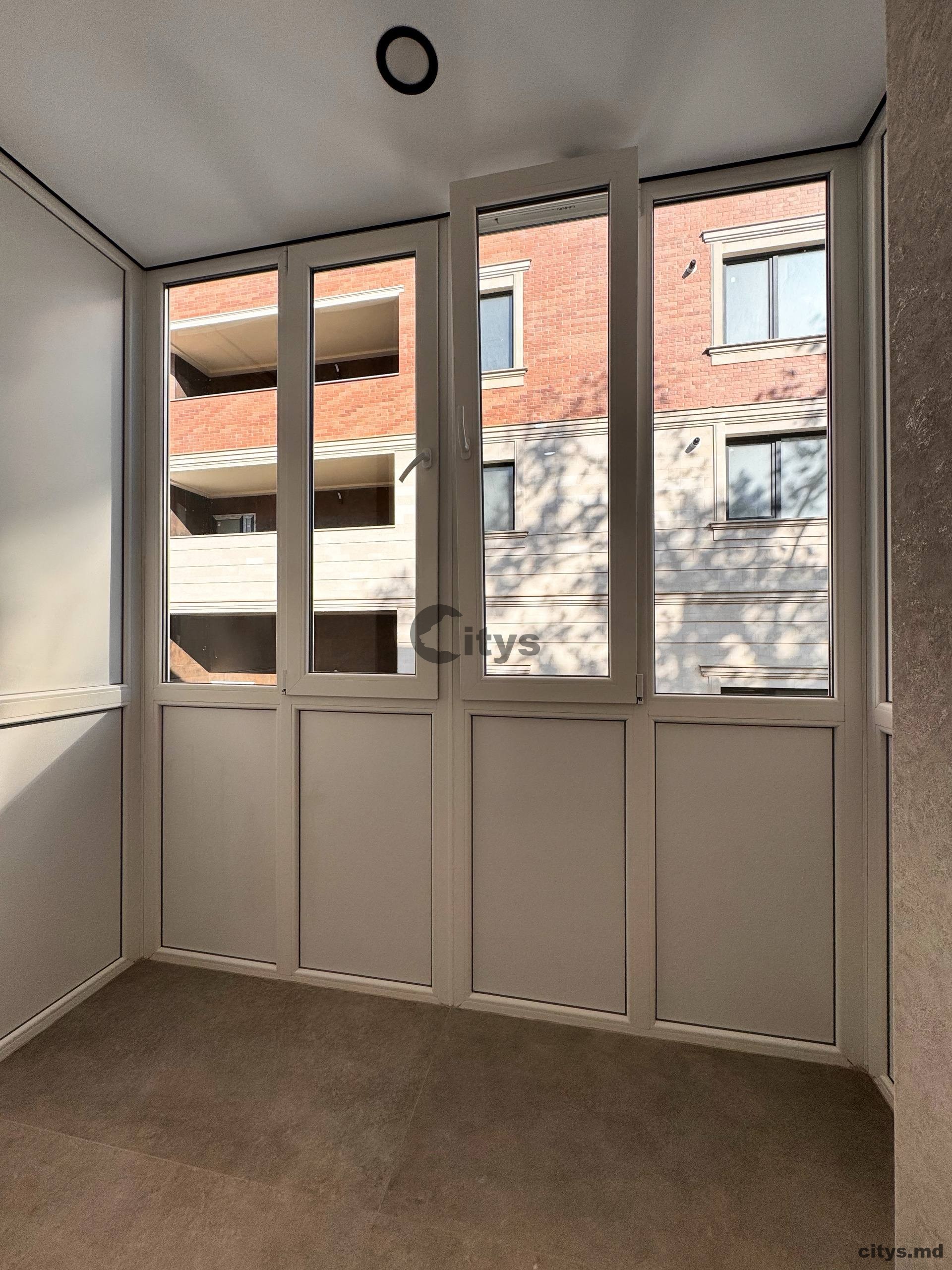 Apartament cu 2 camere, 47m², Minsk photo 2