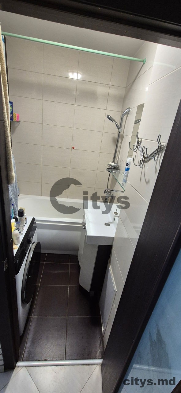 Apartament cu 3 camere, 80m², Decebal photo 2