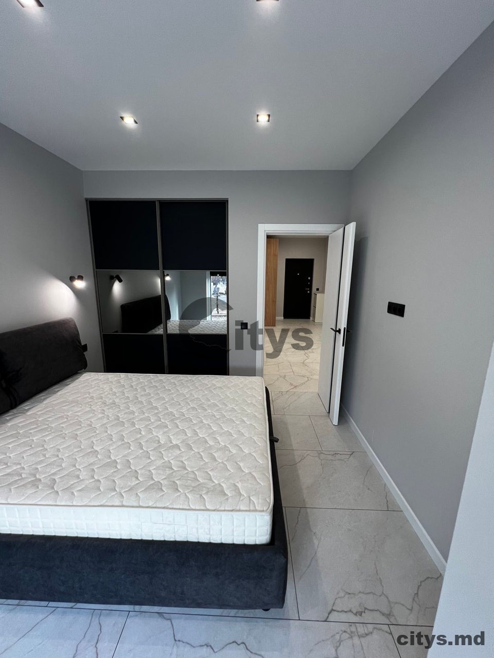 chirie-Apartament cu 1 cameră, Centru 50m², Moara Roșie, 5/A photo 3