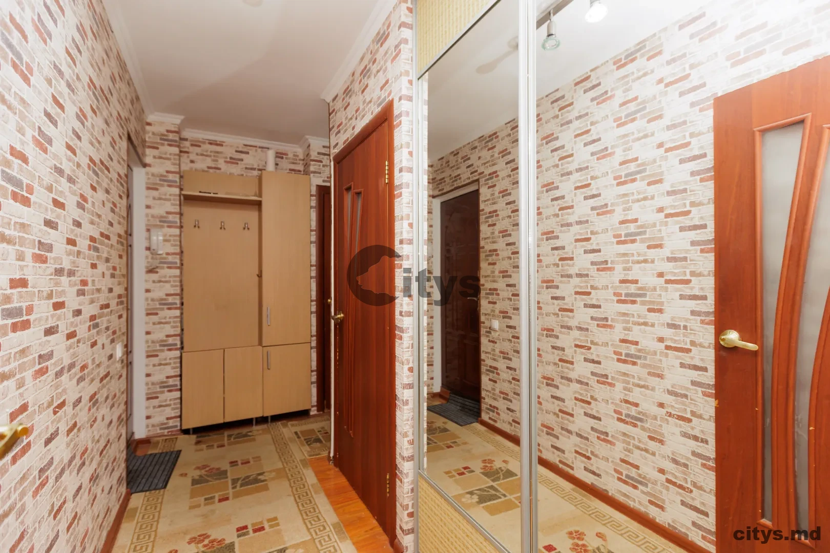 2-х комнатная квартира, 45м², Trandafirilor photo 3