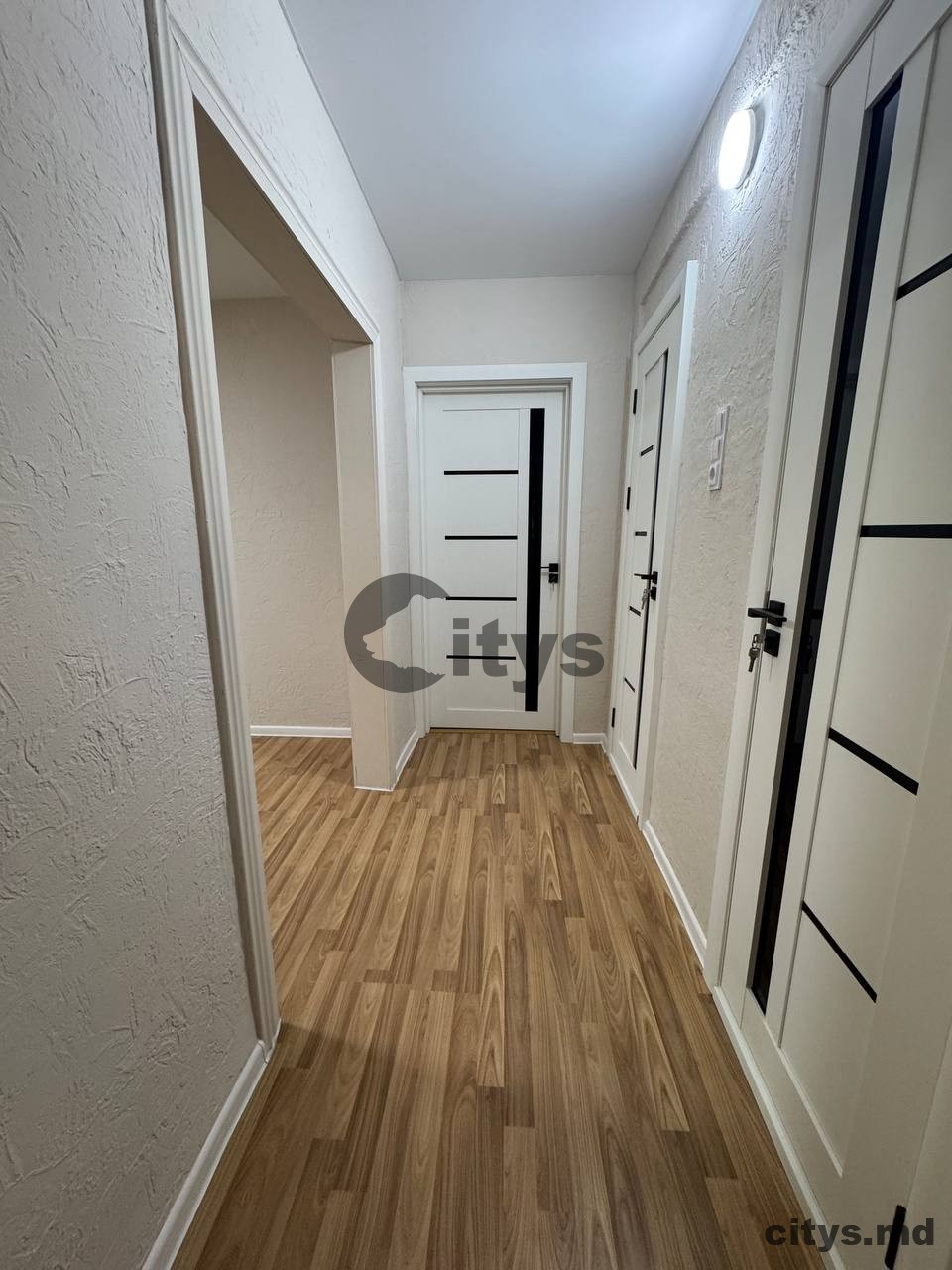 Apartament cu 3 camere, 72m², Тудор Владимиреску photo 2