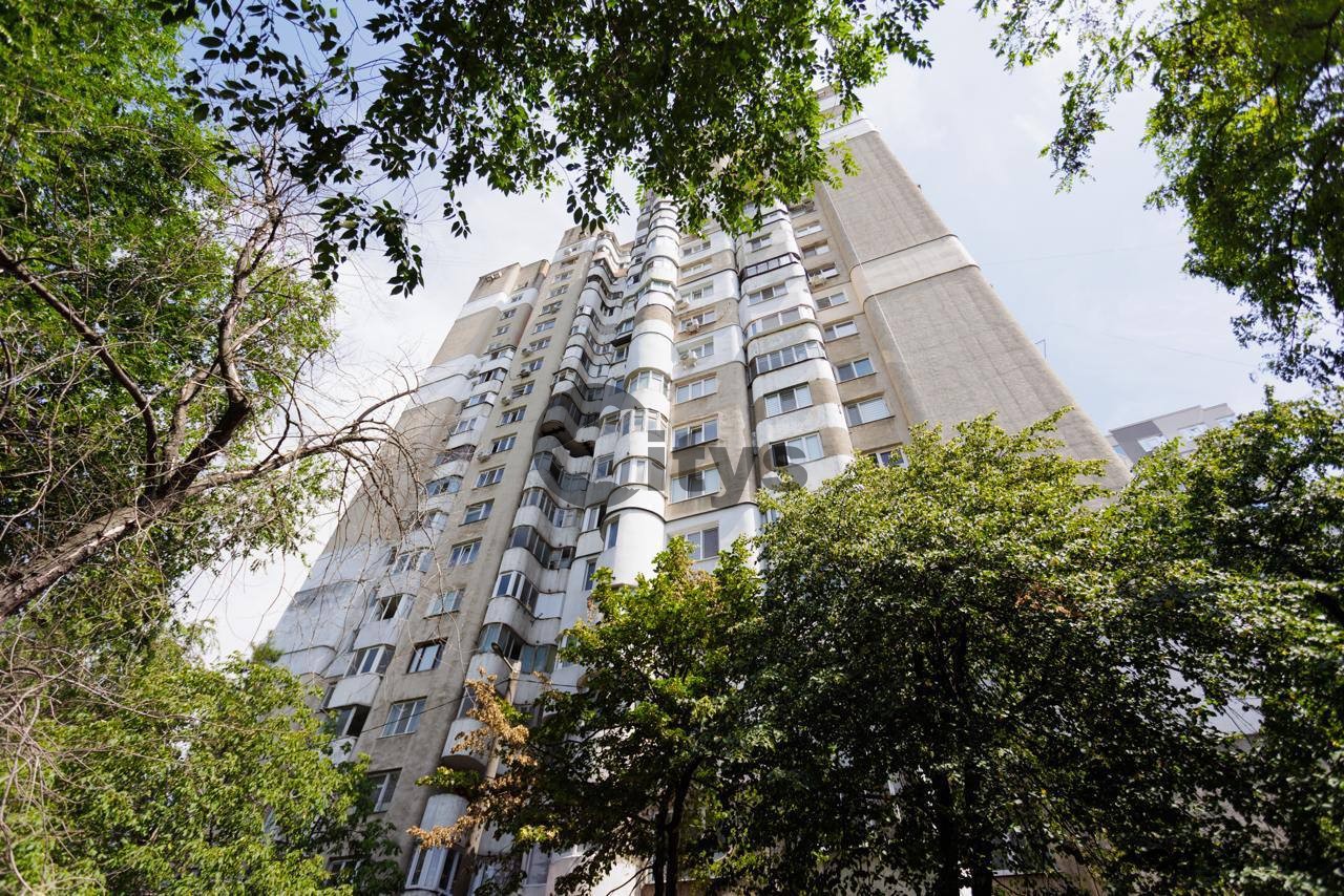 Apartament cu 2 camere, 44m², Romana photo 7