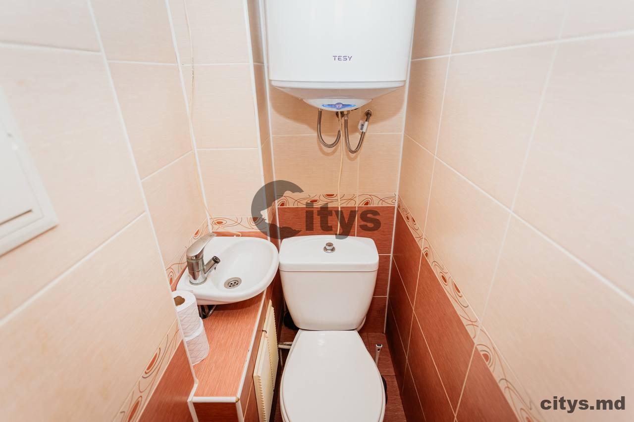 Apartament cu 3 camere, 75m², A.Russo photo 2