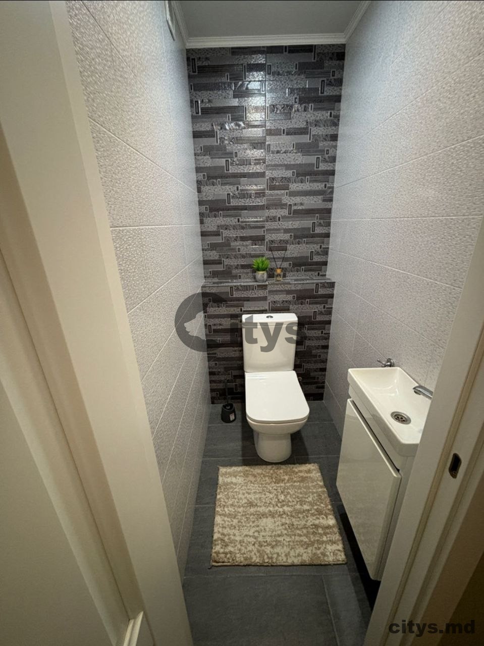 Apartament cu 3 camere, 70m², Cuza voda photo 6