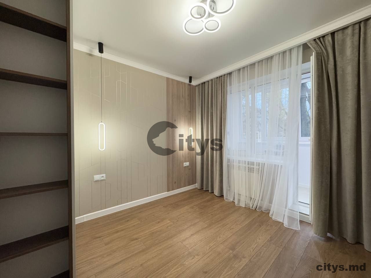 Apartament cu 3 camere, 80m², Traian photo 1