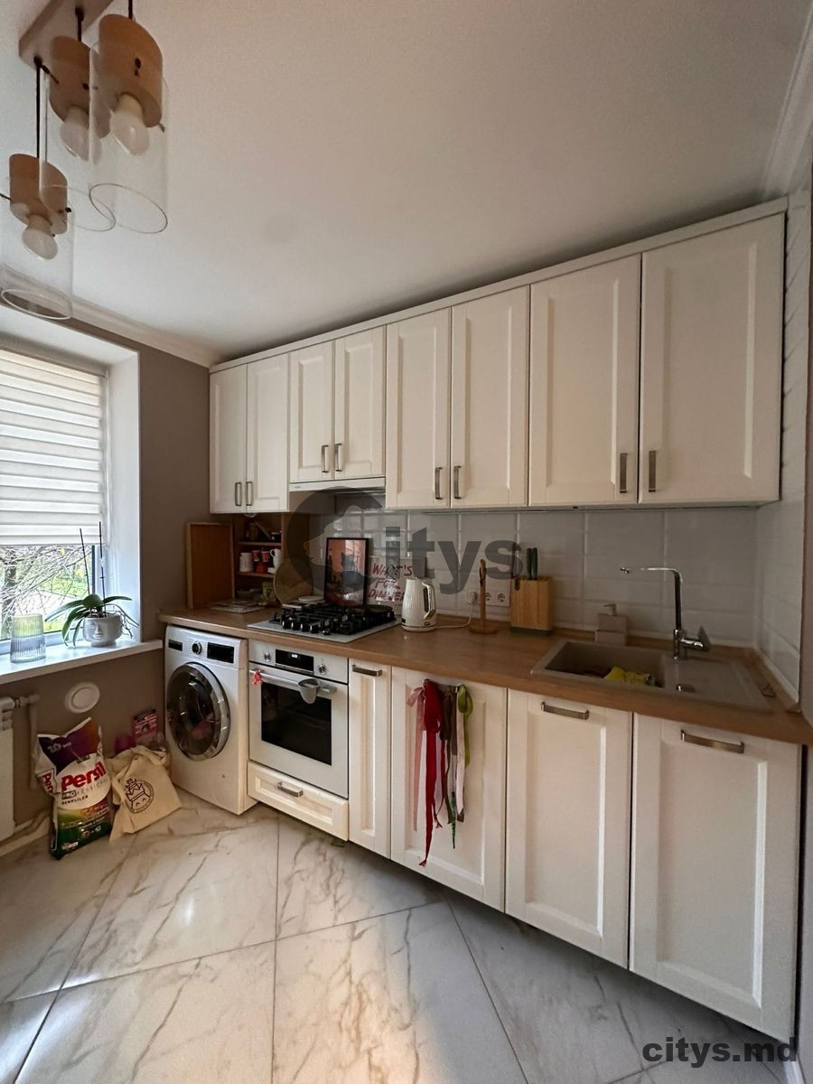 Apartament cu 1 cameră, 32m², Florilor photo 0