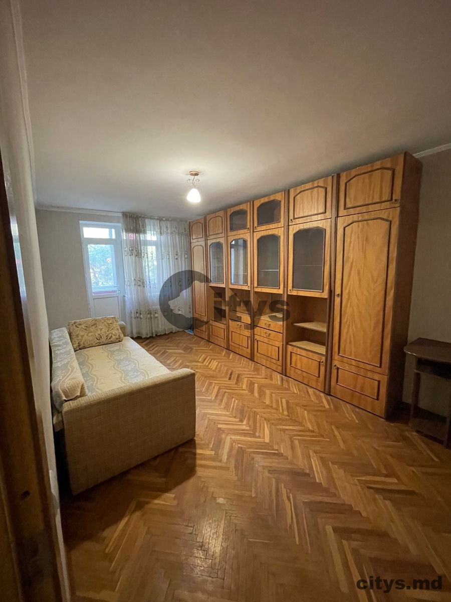 Apartament cu 2 camere, 46m², Buiucani, Calea Ieșilor photo 3