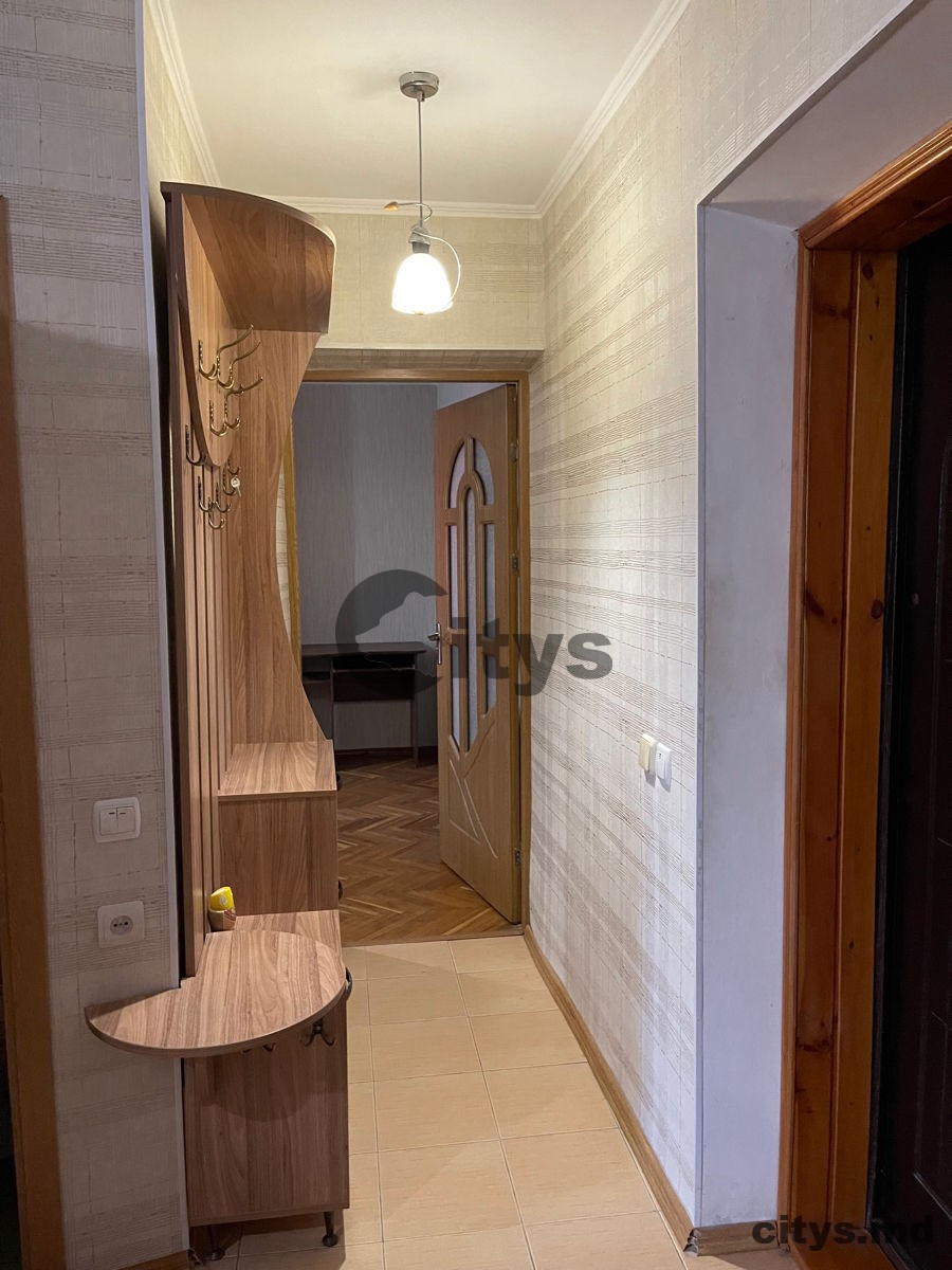 Apartament cu 2 camere, 46m², Buiucani, Calea Ieșilor photo 4