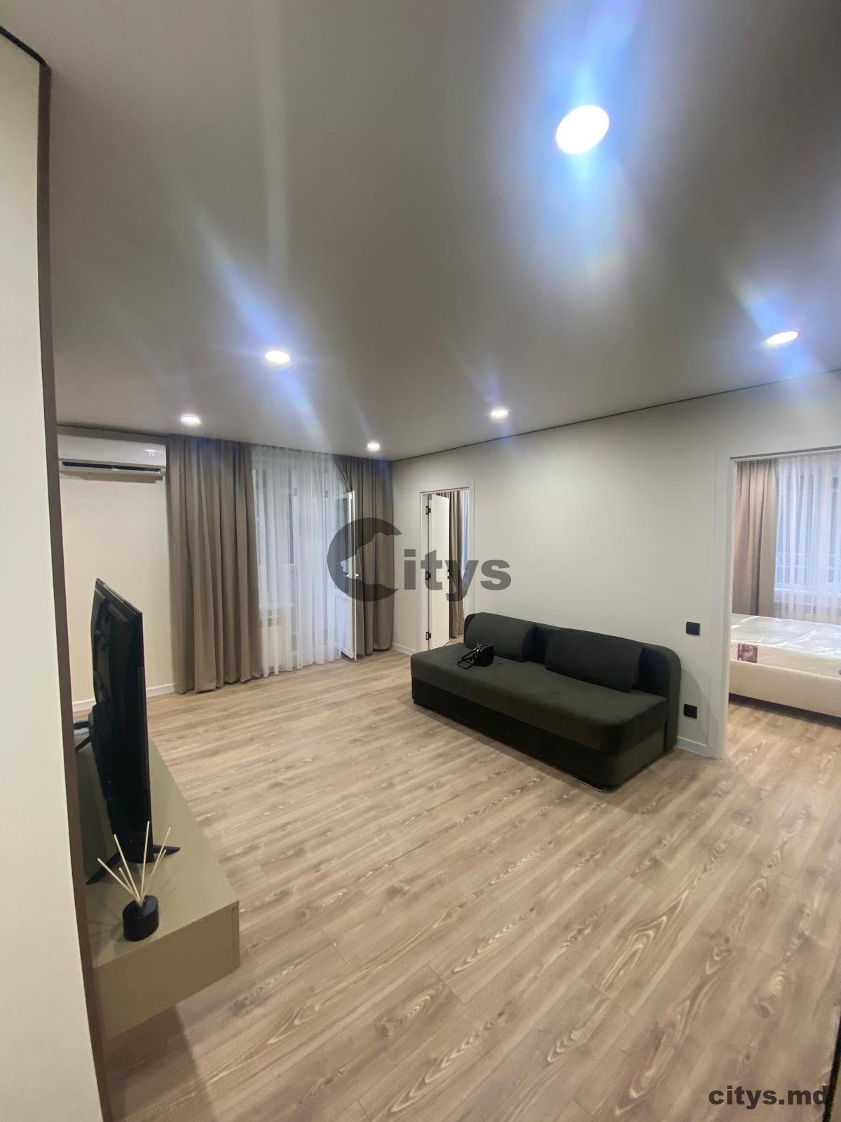 Apartament cu 2 camere, 53m², Dacia 7344 photo 3