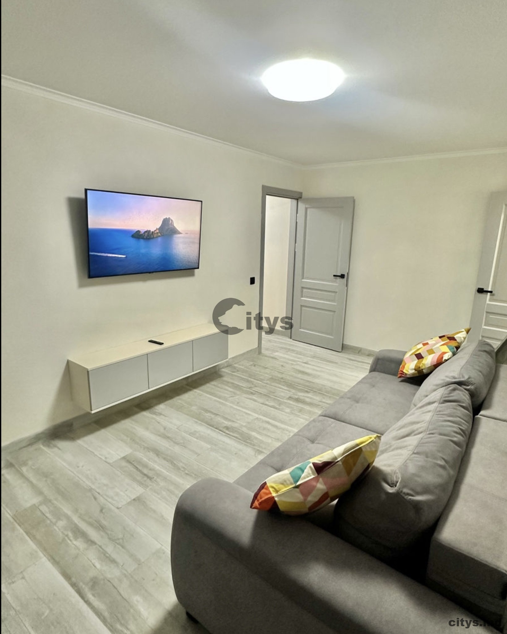 Chirie-Apartament cu 2 camere, 42m²,Centru, Cojocarilor photo 7