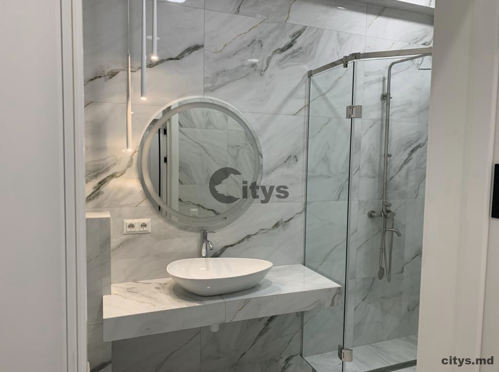 Chirie-Apartament cu 2 camere, 60m², Centru,Tudor Strișcă photo 1 - citys.md Chirie-Apartament cu 2 camere, 60m², Centru,Tudor Strișcă photo 0