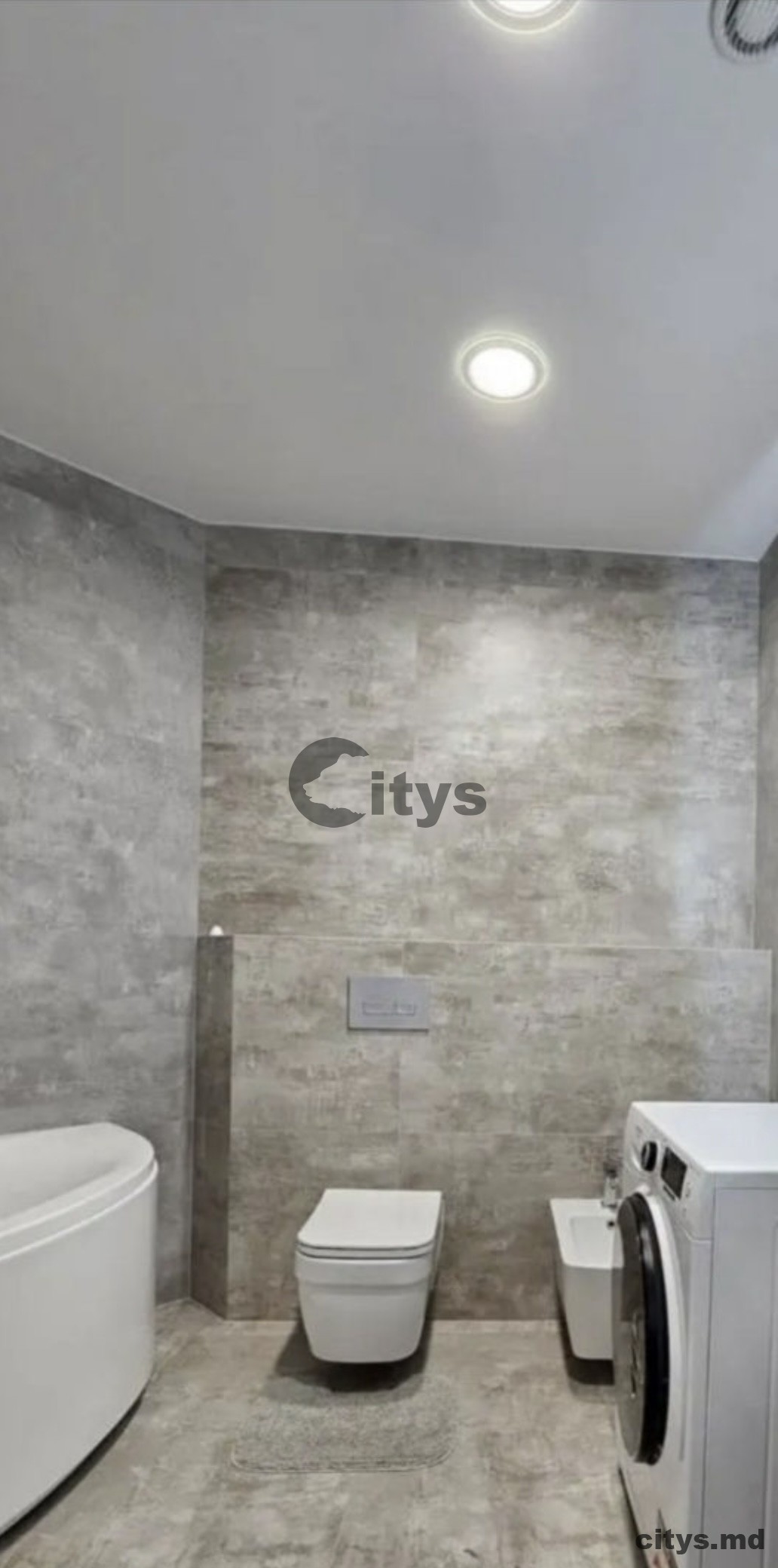 Chirie-Apartament cu 2 camere, 80m², Centru,Tecuci photo 1